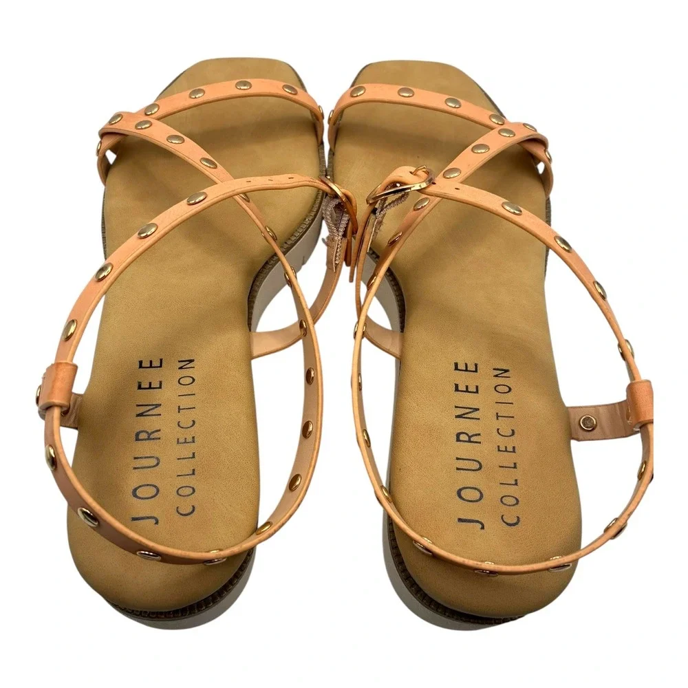 Journee Collection Lindsay Blush Studded Platform‎ Sandals Size 9 NIB